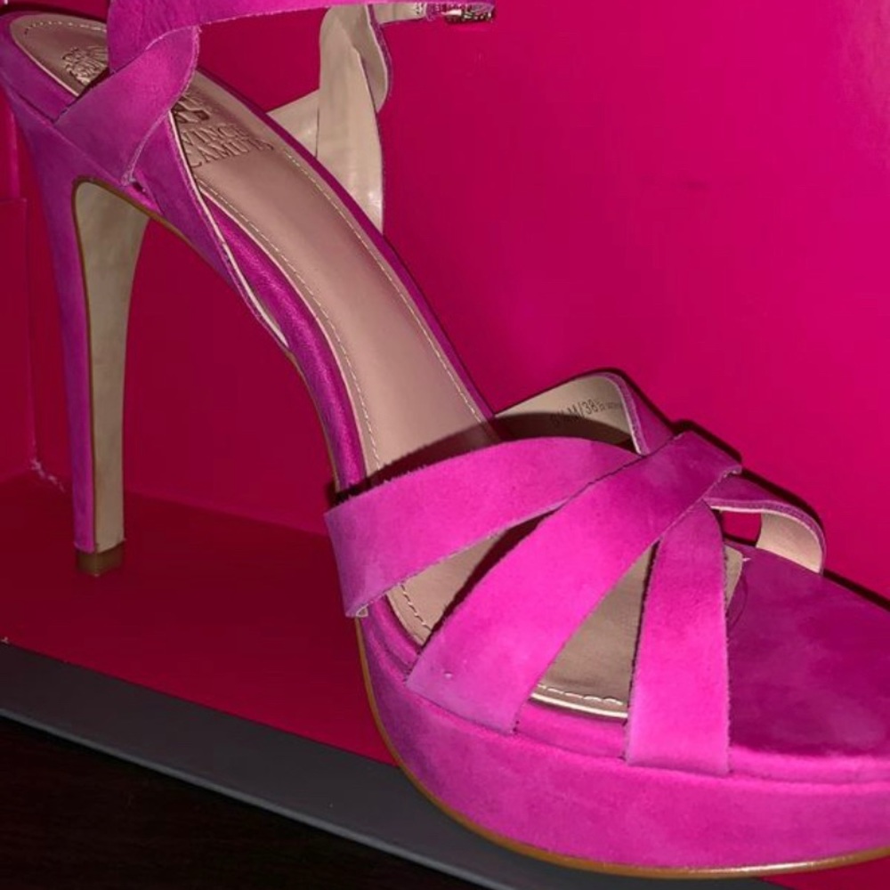 Vince Camuto pink suede heels new in the box